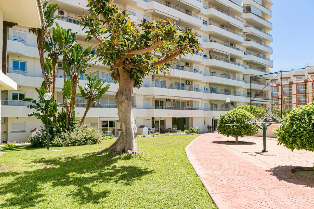 Malagadevacaciones - La Carihuela Palace Torremolinos Esterno foto